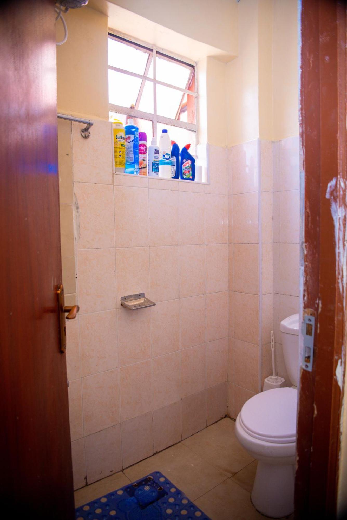 Gany Homes - Cozy 1-bedroom In With Parking And Netflix - Trm Drive